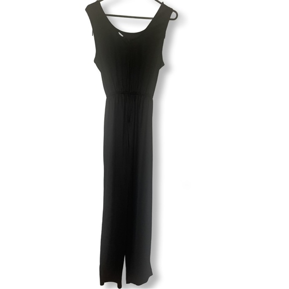 USA Black Sleeveless Jumpsuit - Picture 1 of 3